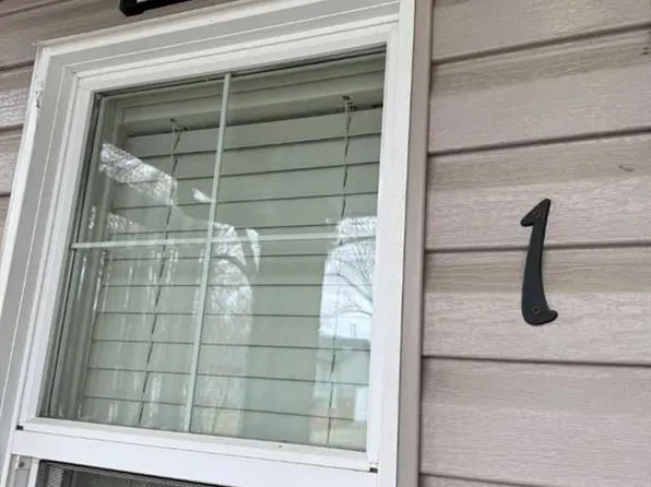 4729 45th St #1, Lloydminster, SK S9V 0H6