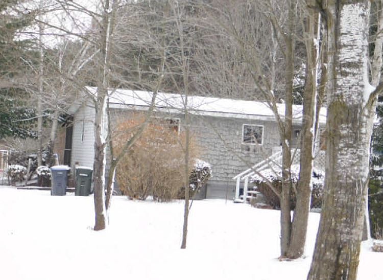 2nd image of 2530 Pioneer Rd