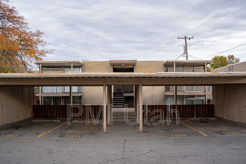1st image of 4419 S Rosehaven Ct APT B