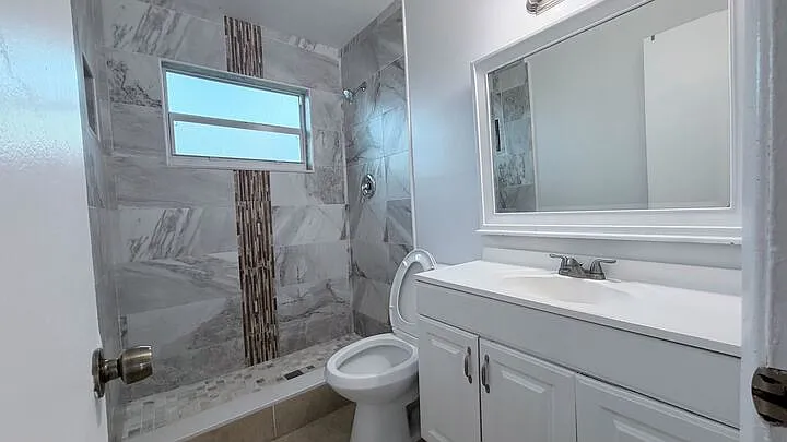 2 bed, 950 sqft, $2,000 — Photo 1
