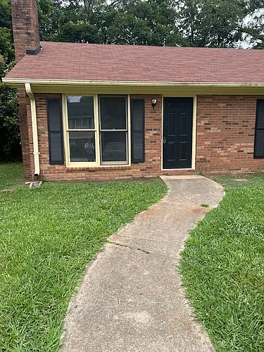 323 E Blackstock Rd Photo 1