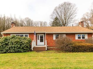 1164 Hollow Rd, Clinton Corners, NY 12514