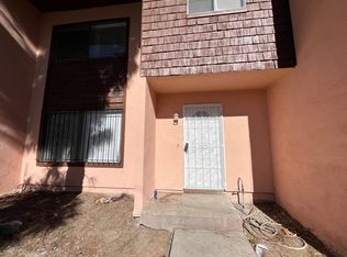 418 W Jackson St, Rialto, CA 92376