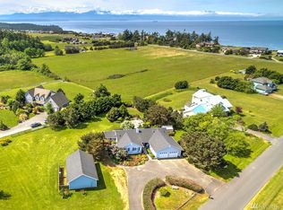 2527 Deseret Dr, Coupeville, WA 98239