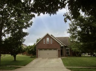 3004 Town Branch Rd, Lexington, KY 40511