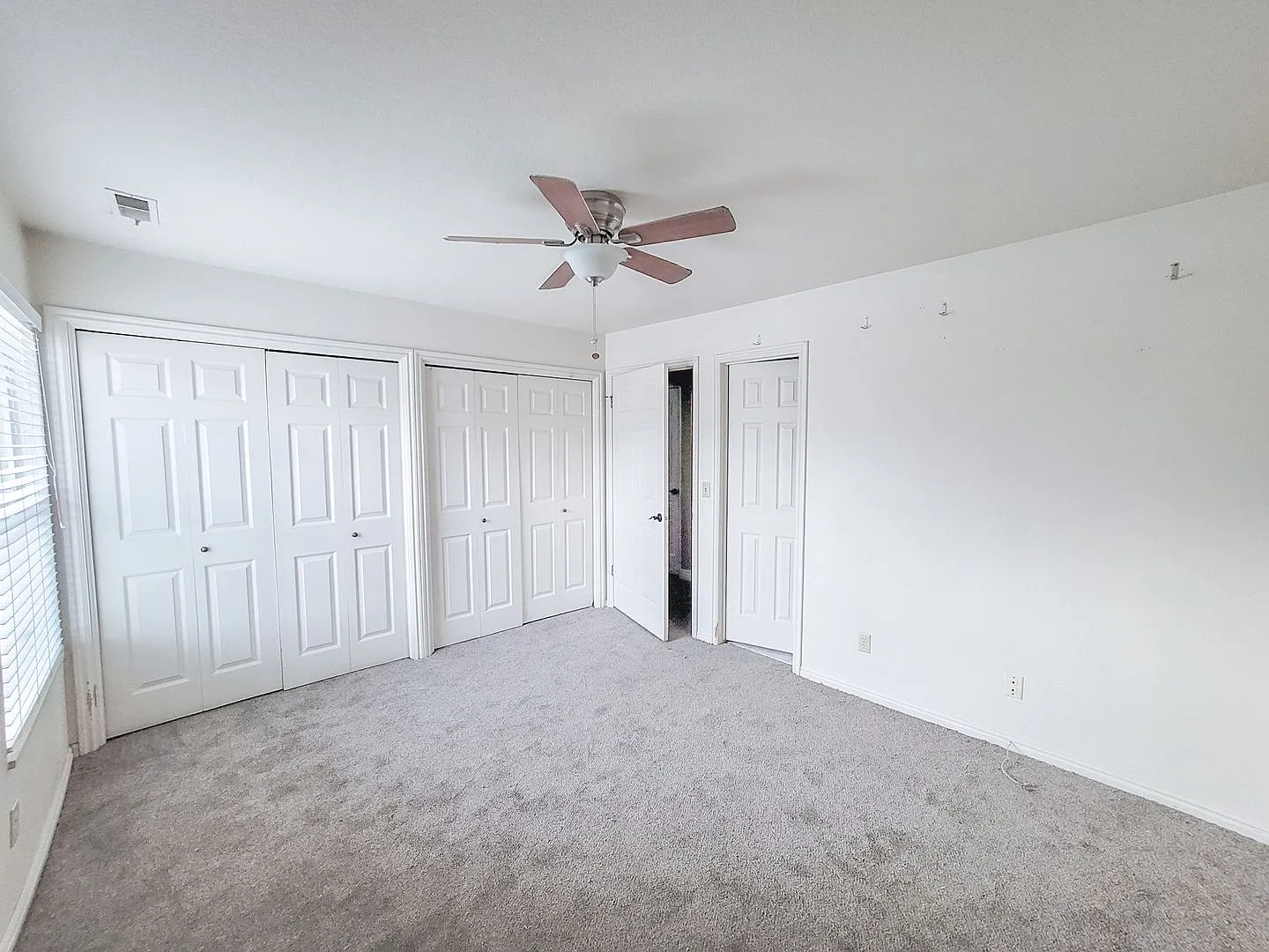 Downtown SLC 2 bedroom, 1 bathroom apartment Near LDS Conference Center — Photo 3