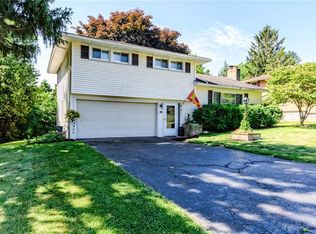 85 Highview Dr, Rochester, NY 14609