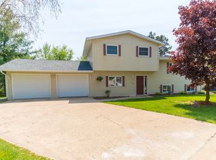 506 Evergreen Dr, Holmen, WI 54636