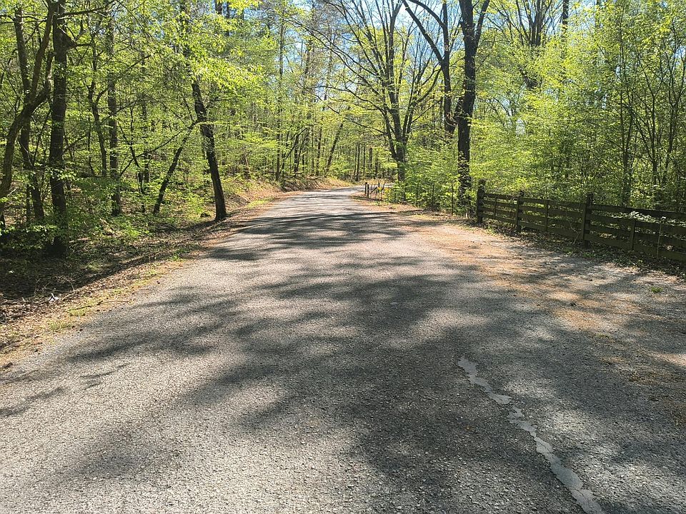 2nd image of 456 Paul Hackworth Rd