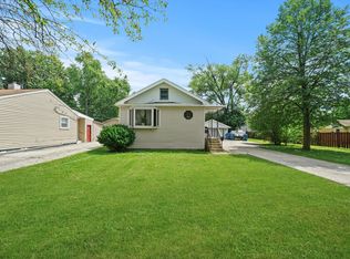 14447 Lawndale Ave, Midlothian, IL 60445