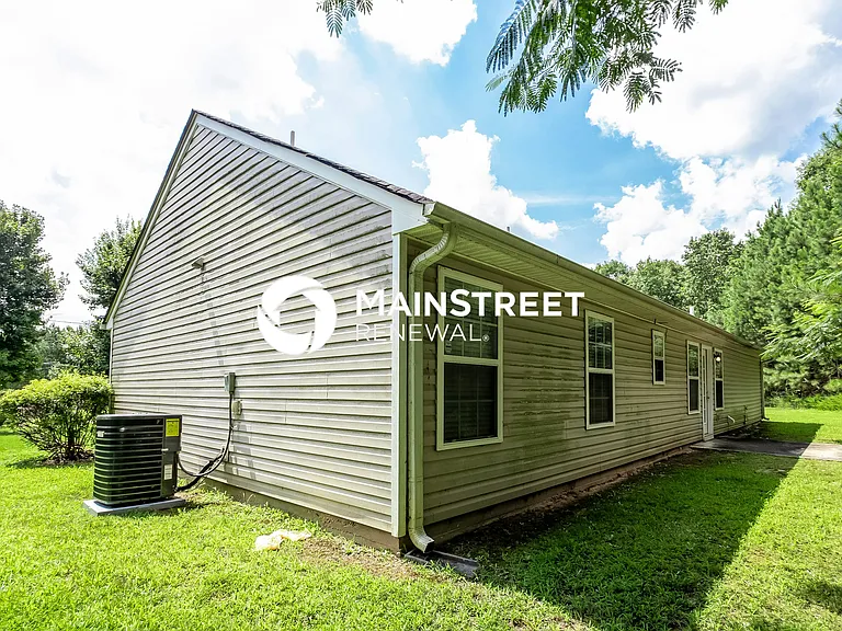145 Pond Ct — Photo 16