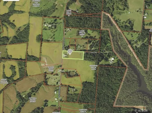 Marshfield Rd, Athens, OH 45701