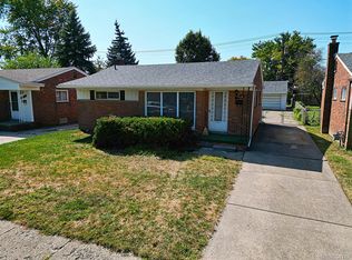 17548 Ray St, Riverview, MI 48193