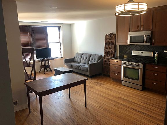 3rd image of 2355 N California Ave APT 2N