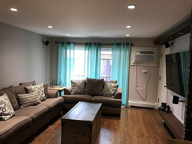 1st image of 7218 W Wrightwood Ave APT 212