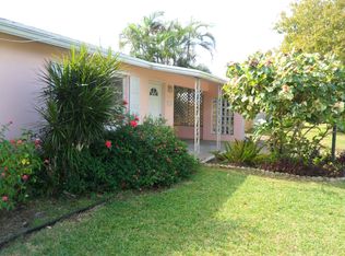 2074 SE Washington St, Stuart, FL 34997