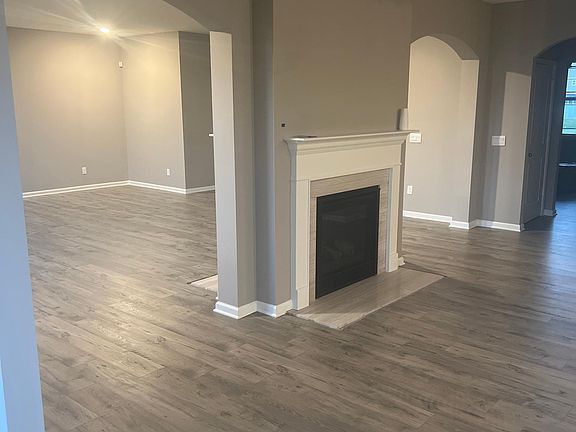 2nd image of 2386 Pinehurst Dr