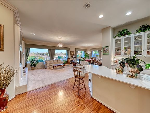 4th image of 2784 Hartwick Pines Dr