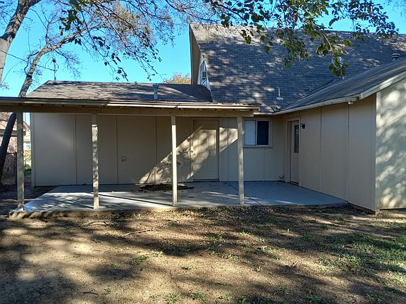 3rd image of 769 Ponderosa Dr