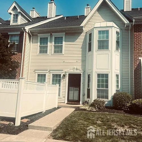 15 Goodwin Dr Photo 1