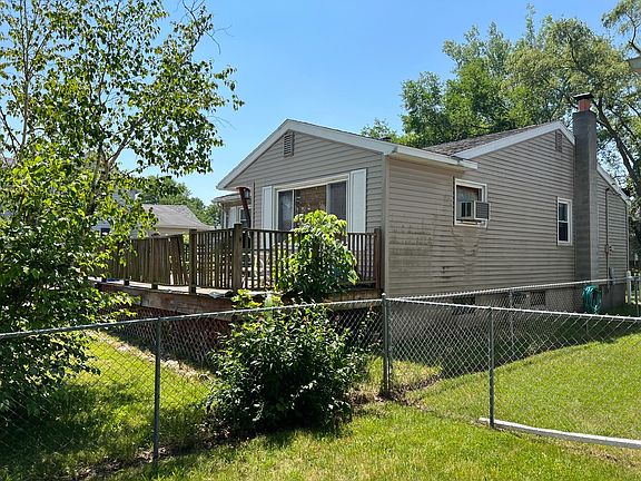 3rd image of 1202 McCormick St