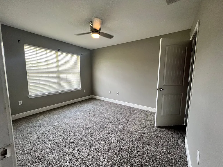 2386 Barberee Dr — Photo 13