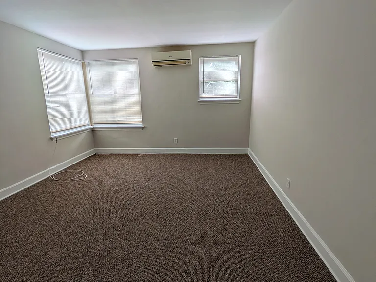 25 N 18th St #C-2 — Photo 15
