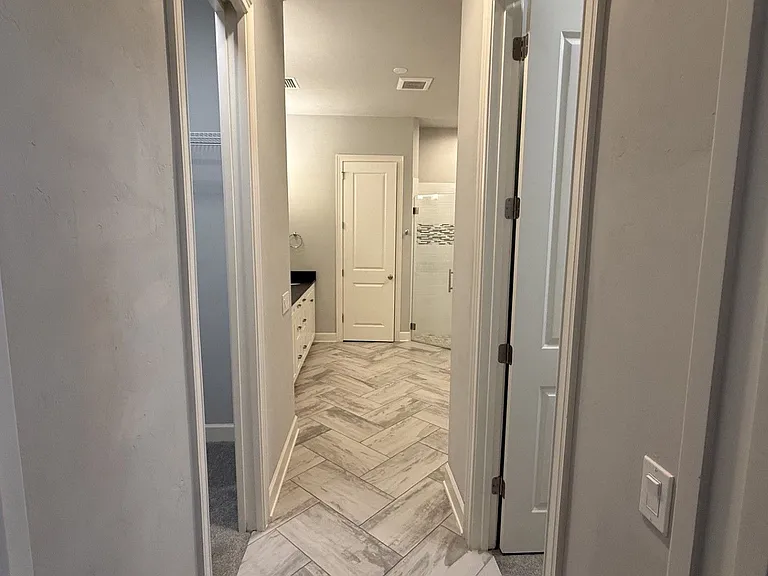 636 SW 128th Ter — Photo 12