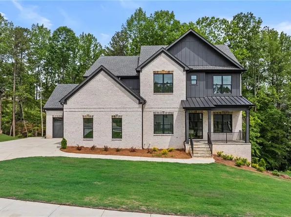 6132 Hutchins Dr, Buford, GA 30518