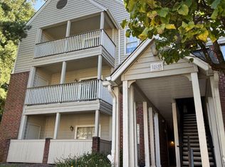 12155 Penderview Ter APT 821, Fairfax, VA 22033
