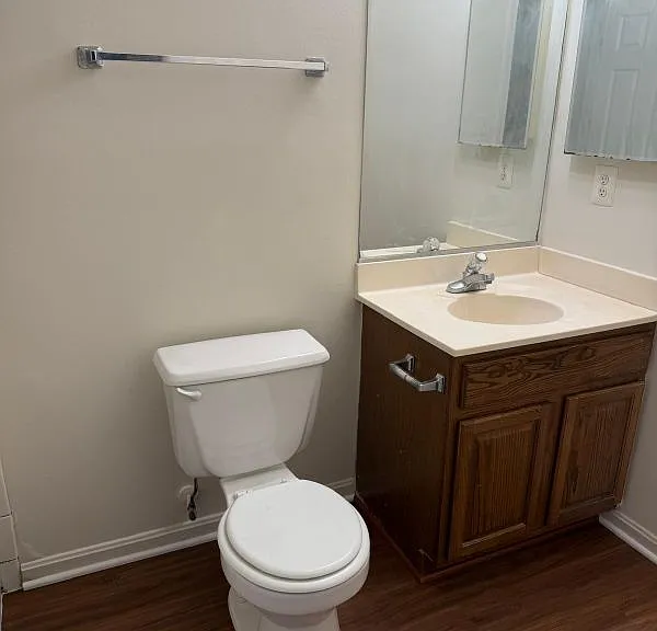 8707 Farnham Way — Photo 10