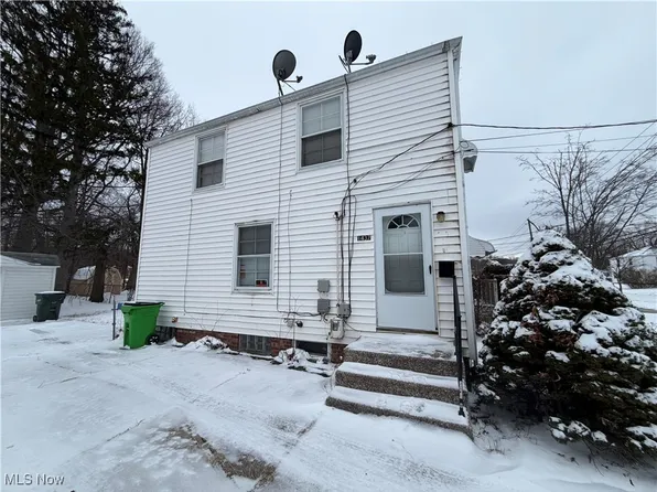 1437 E 252nd St, Euclid, OH 44117