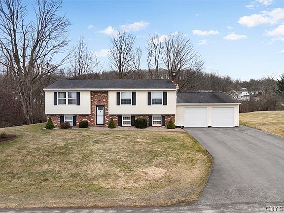 2nd image of 2 Clintonview Rd