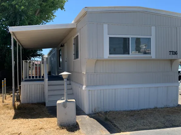 7706 Whispering Palms Dr, Sacramento, CA 95823