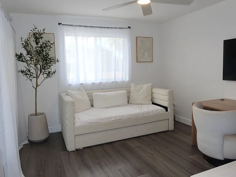 2640 S University Dr #205 — Photo 30