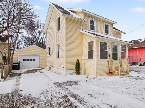 604 Seymour Ave, Jackson, MI 49202