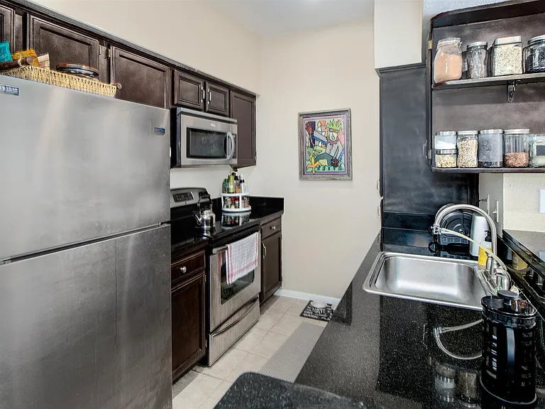 728 Bering Dr #K — Photo 4