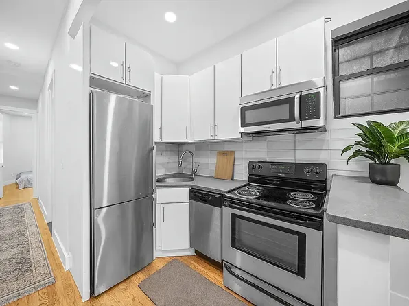 173 Classon Ave #2L, Brooklyn, NY 11205