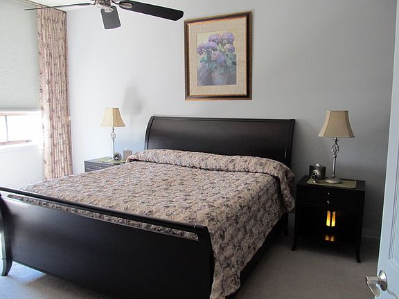 4th image of 400 S 14th St APT 1206