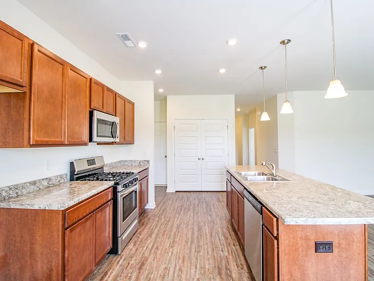 13791 Hill Place Ln — Photo 13