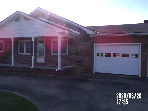 207 N Kennedy Street, Beulaville, NC 28518