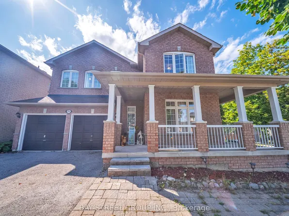 384 Spruce Grove Cres, Newmarket, ON L3X 2X3
