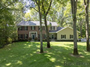 7620 Spring Point Ct NE, Rockford, MI 49341