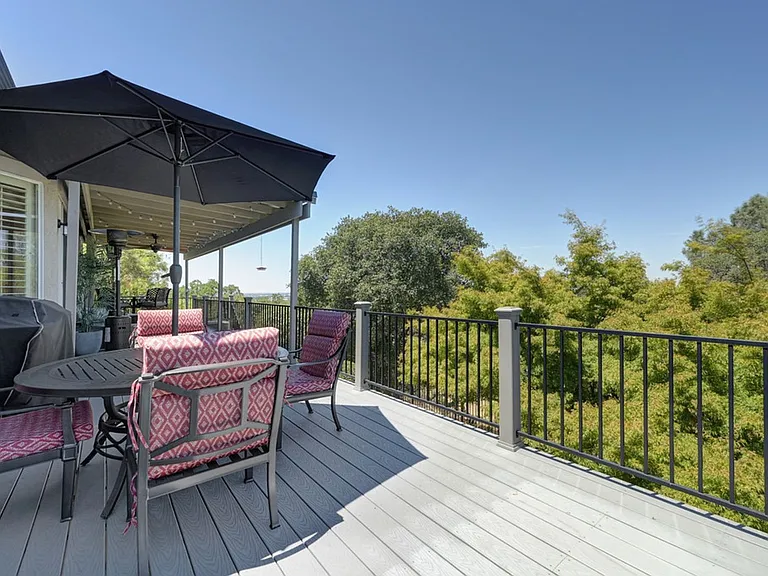7029 Pembroke Way — Photo 67