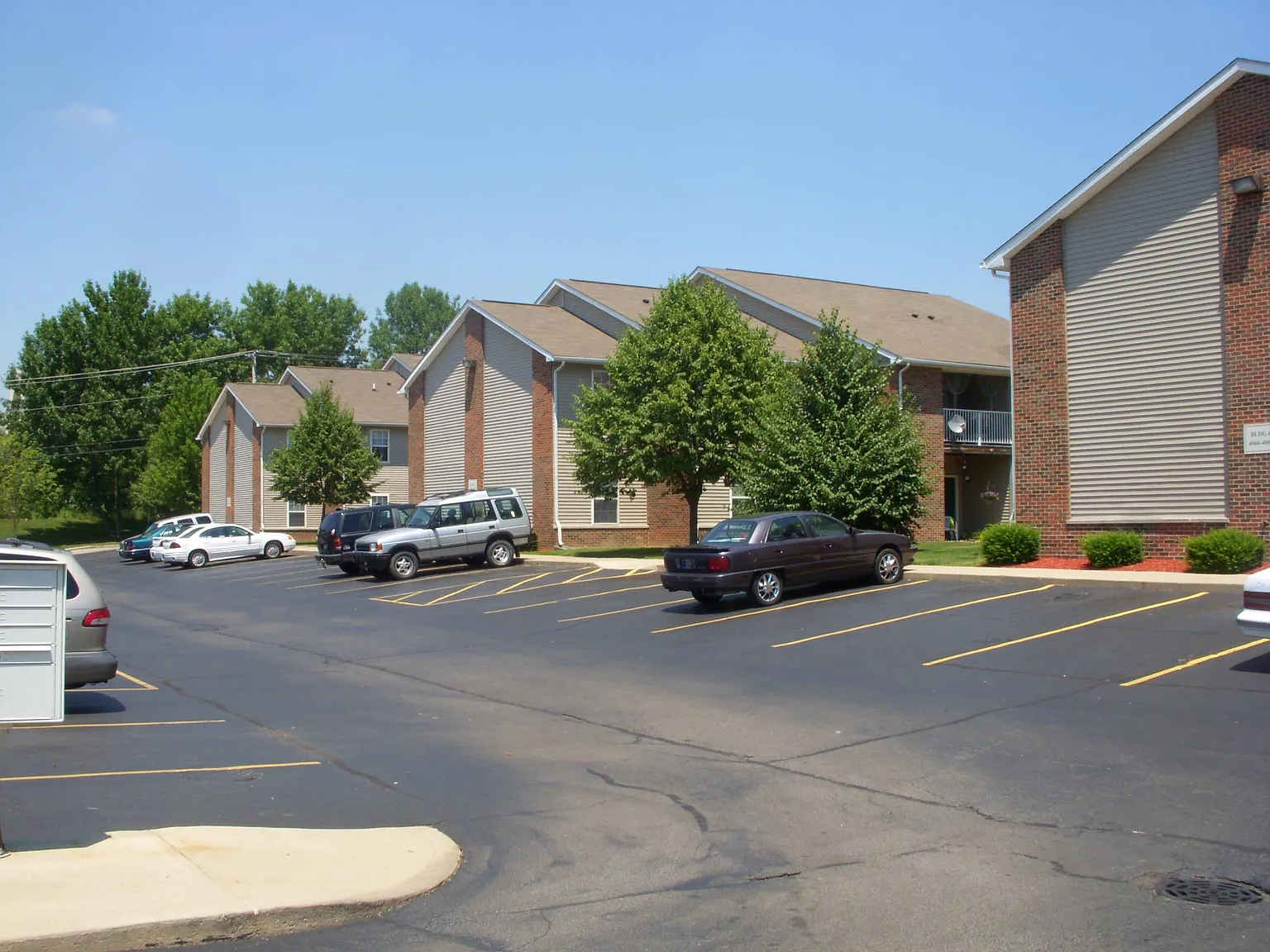 East Ridge Apartments — Photo 3
