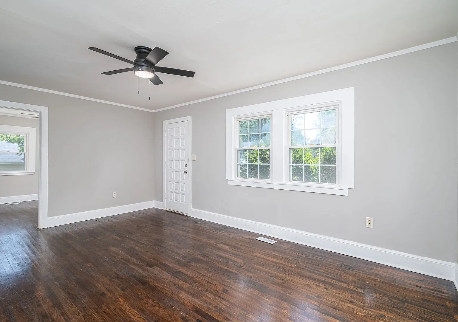 913 Edgemont Avenue — Photo 3