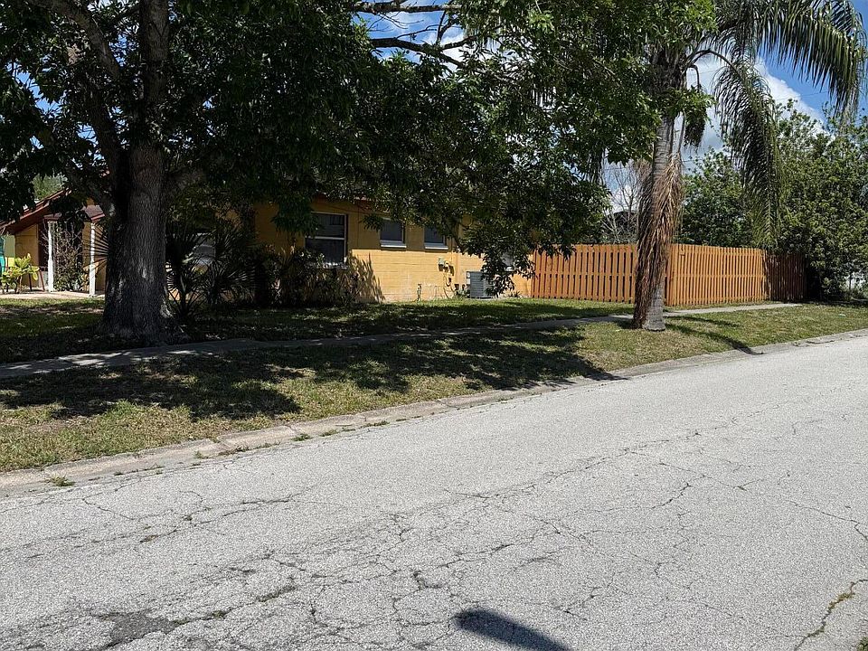2nd image of 2252 Laden Rd