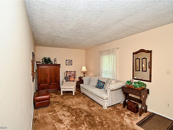 4th image of 4585 Northampton Rd