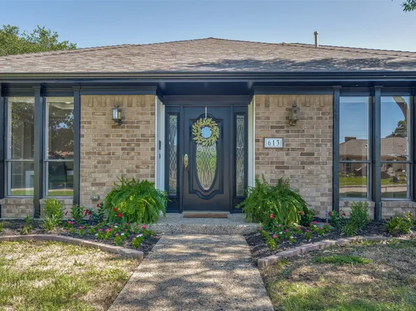 613 Wentworth Dr, Richardson, TX 75081
