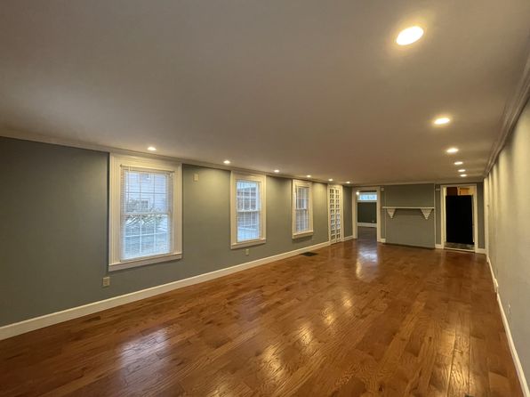 625 W Church St #1
